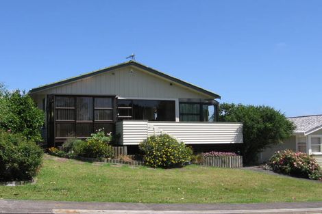 Photo of property in 26 Seon Place, Birkdale, Auckland, 0626