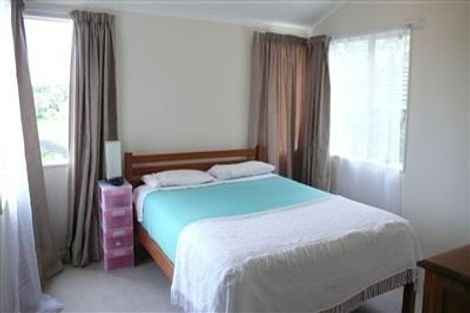 Photo of property in 1/20 Webb Place, Forrest Hill, Auckland, 0620