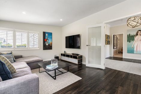 Photo of property in 195 Hurstmere Road, Takapuna, Auckland, 0622