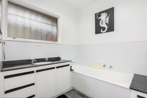 Photo of property in 102au1 Sandwich Road, St Andrews, Hamilton, 3200