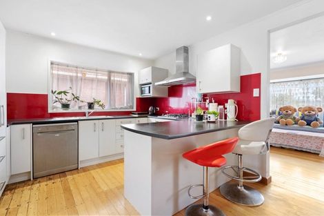 Photo of property in 26 Rosier Road, Glen Eden, Auckland, 0602