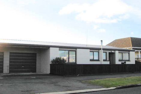 Photo of property in 28 Douglas Street, Saint Kilda, Dunedin, 9012