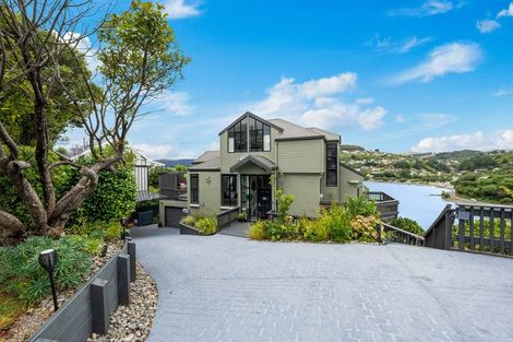 Photo of property in 28a Seaview Road, Paremata, Porirua, 5024