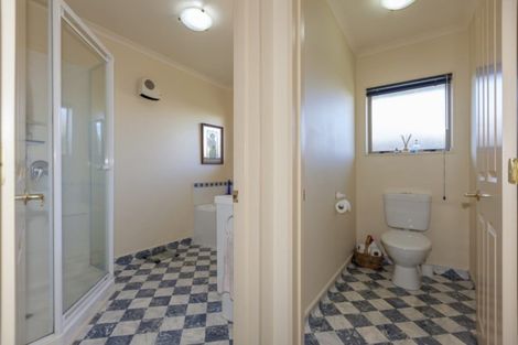 Photo of property in 83 Guildford Drive, Paraparaumu, 5032