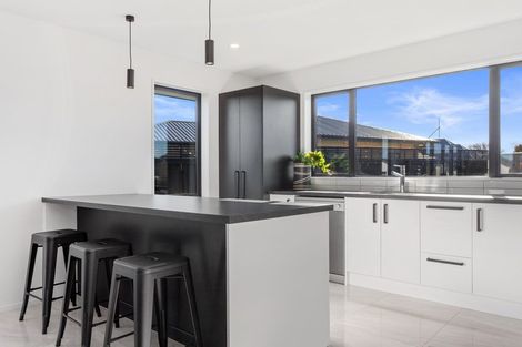 Photo of property in 12 Deans Place, Amberley, 7410