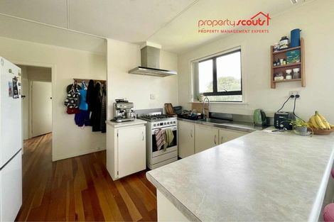 Photo of property in 125 Pioneer Road, Moturoa, New Plymouth, 4310