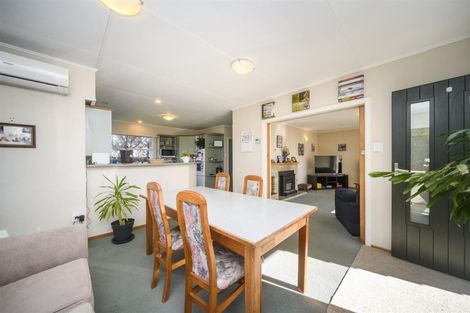 Photo of property in 16 Maunder Street, Marton, 4710