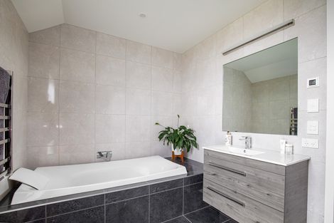 Photo of property in 554b Dunstan Road, Alexandra, 9391