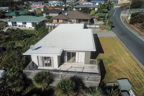 Photo of property in 6 Protea Drive, Cable Bay, 0420