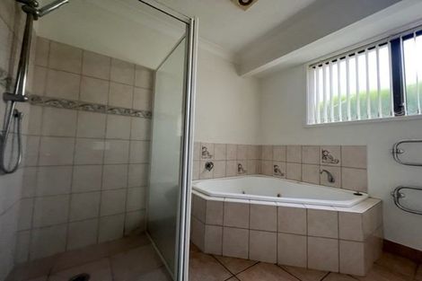 Photo of property in 8 Lucas Way, Albany, Auckland, 0632