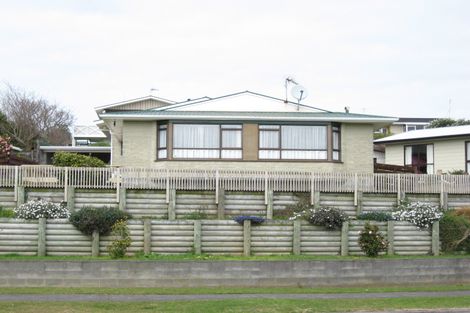 Photo of property in 37 Glamis Avenue, Bell Block, New Plymouth, 4312