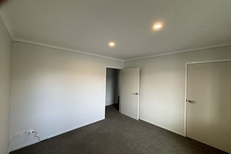 Photo of property in 74 Fernbrook Drive, Hurworth, New Plymouth, 4310