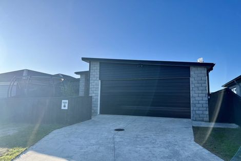 Photo of property in 36 Marion Crescent, Papamoa Beach, Papamoa, 3118