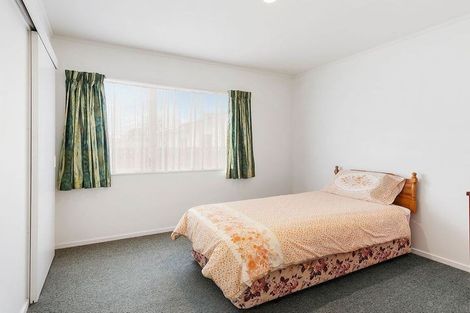 Photo of property in 2/61 Main Road, Titahi Bay, Porirua, 5022