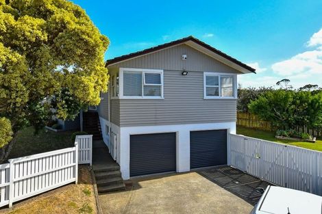 Photo of property in 2 Cheam Place, Pakuranga Heights, Auckland, 2010