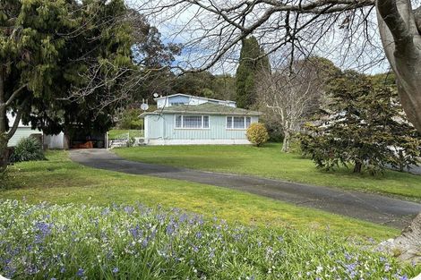 Photo of property in 16 Hawthorn Crescent, Stokes Valley, Lower Hutt, 5019