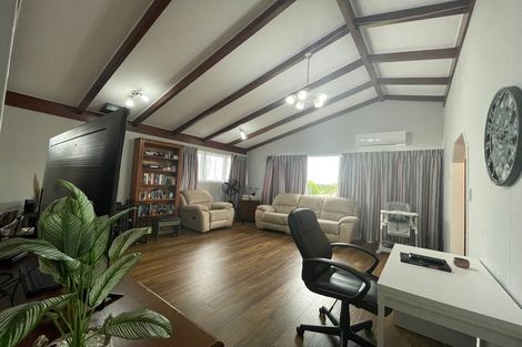 Photo of property in 151 Settlement Road, Papakura, 2110