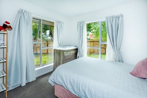 Photo of property in 4 Takapu Place, Bromley, Christchurch, 8062