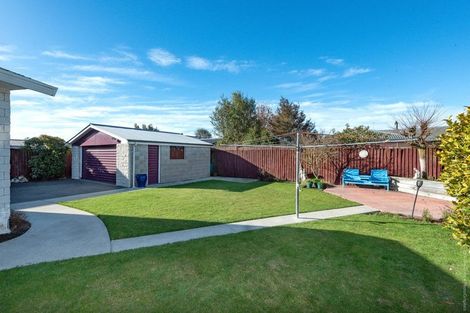 Photo of property in 21 Te Maru Place, Redwood, Christchurch, 8051