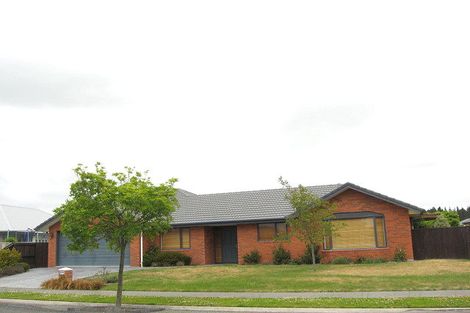 Photo of property in 5 Puhara Avenue, Parklands, Christchurch, 8083