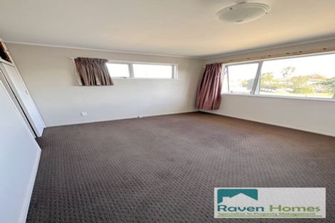 Photo of property in 92 Cascades Road, Pakuranga Heights, Auckland, 2010