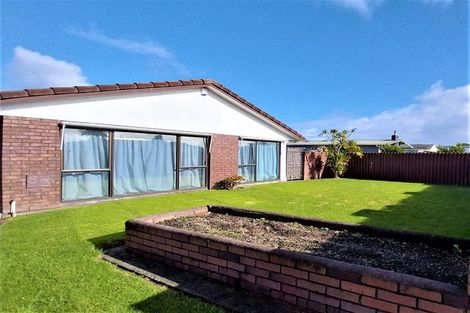 Photo of property in 83 Pakuranga Road, Pakuranga, Auckland, 2010