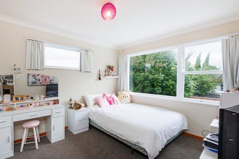 Photo of property in 15 Belgrave Place, Awapuni, Palmerston North, 4412