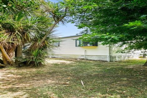 Photo of property in 106a Bruce Mclaren Road, Henderson, Auckland, 0612