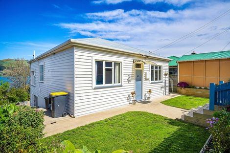 Photo of property in 2 Hawea Street, Ravensbourne, Dunedin, 9022