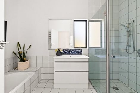 Photo of property in 100 Kopanga Road, Havelock North, 4130