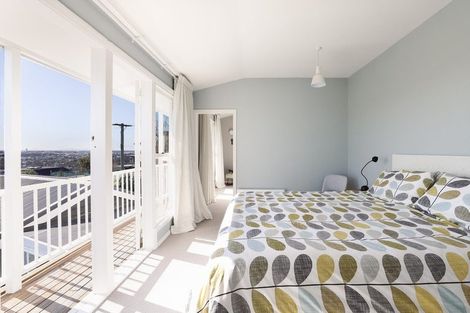 Photo of property in 21 Heaton Rhodes Place, Cashmere, Christchurch, 8022