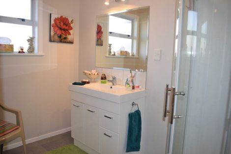 Photo of property in 27 Bell Street, Otaki, 5512