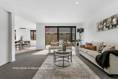 Photo of property in 37d Tawhiri Road, One Tree Hill, Auckland, 1061