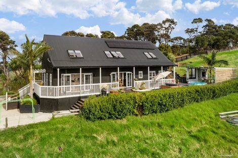 Photo of property in 173 Pinchgut Road, Kaukapakapa, 0873
