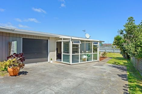 Photo of property in 30a Toru Road, Paraparaumu Beach, Paraparaumu, 5032