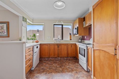 Photo of property in 5 Cathray Place, Matua, Tauranga, 3110