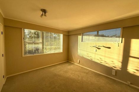 Photo of property in 6 Ayr Place, Papakowhai, Porirua, 5024
