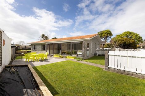 Photo of property in 72 Manu Crescent, Upper Vogeltown, New Plymouth, 4310
