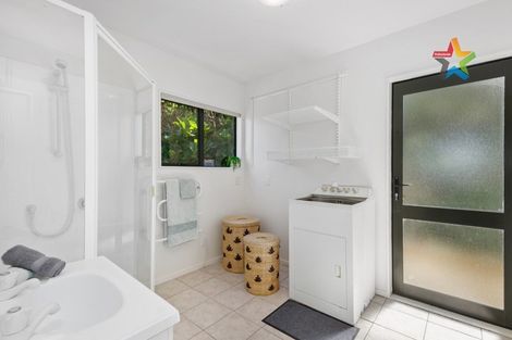 Photo of property in 49a Maungaraki Road, Korokoro, Lower Hutt, 5012