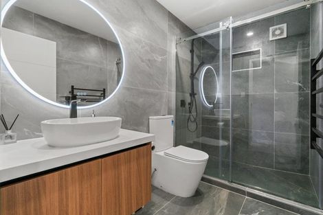 Photo of property in 15 Tomlinson Street, Hillpark, Auckland, 2102