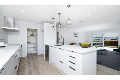 Photo of property in 16 Tapu Road, Huapai, Kumeu, 0810