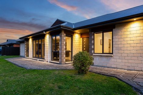 Photo of property in 9 Cottle Heath Close, Manor Park, Lower Hutt, 5019