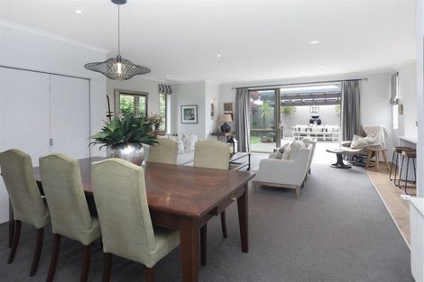 Photo of property in 135a Avonhead Road, Avonhead, Christchurch, 8042