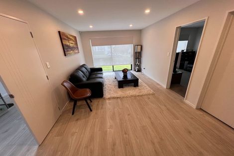 Photo of property in 8 Celestial Crescent, Orewa, 0931