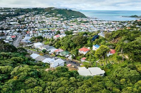 Photo of property in 2/44 Ribble Street, Island Bay, Wellington, 6023