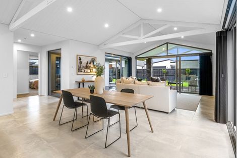 Photo of property in 21 Finstock Way, Rolleston, 7614