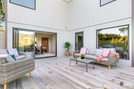 Photo of property in 67 Mount Marua Way, Timberlea, Upper Hutt, 5018