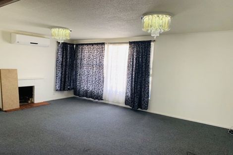 Photo of property in 1 Convair Crescent, Mangere, Auckland, 2022