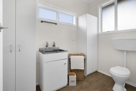 Photo of property in 33 Upjohn Street, Brooklands, New Plymouth, 4310