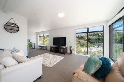 Photo of property in 12a Silverbirch Grove, Churton Park, Wellington, 6037